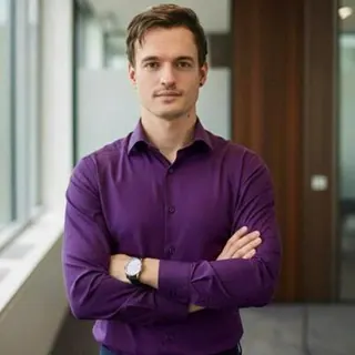 VeroChain Export Director